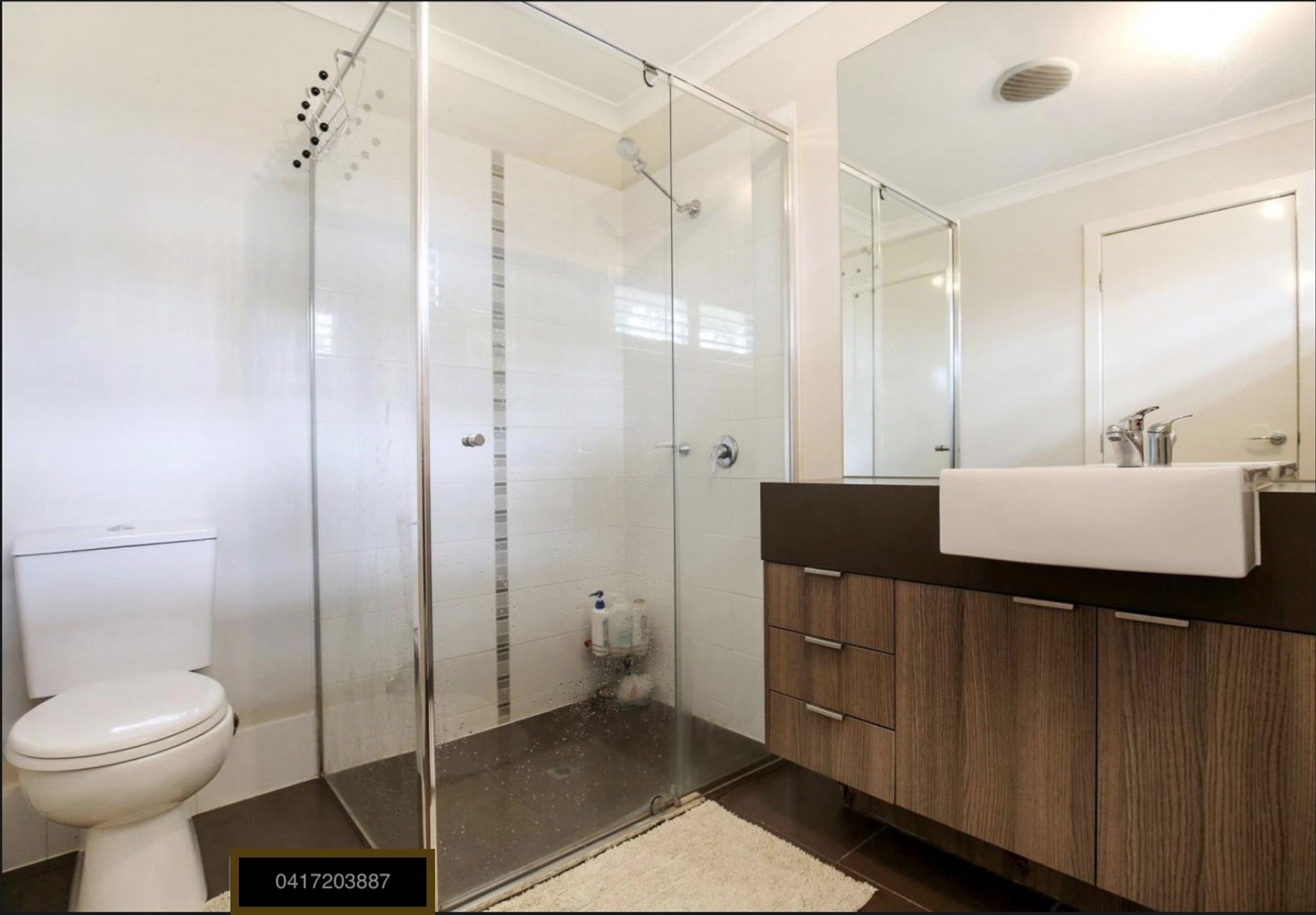 Stylish Three Bedroom Townhouse!! 7