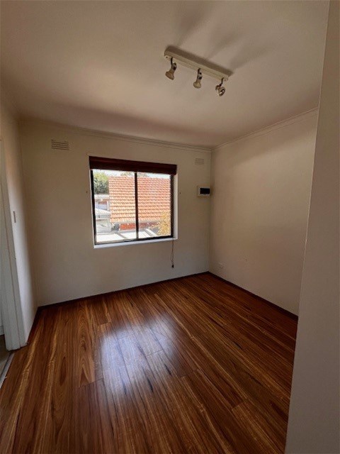 One Bedroom light filled Apartment