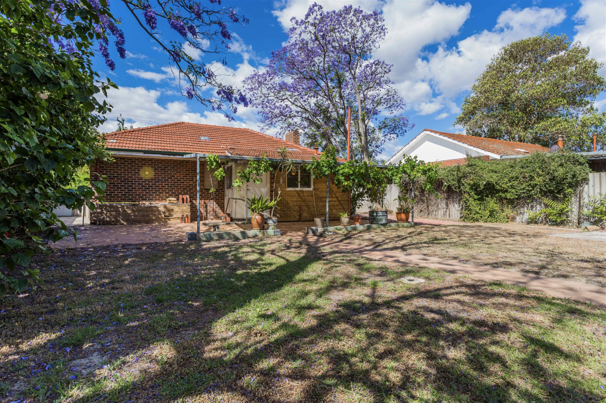 Charming Cloverdale Home – Available 12