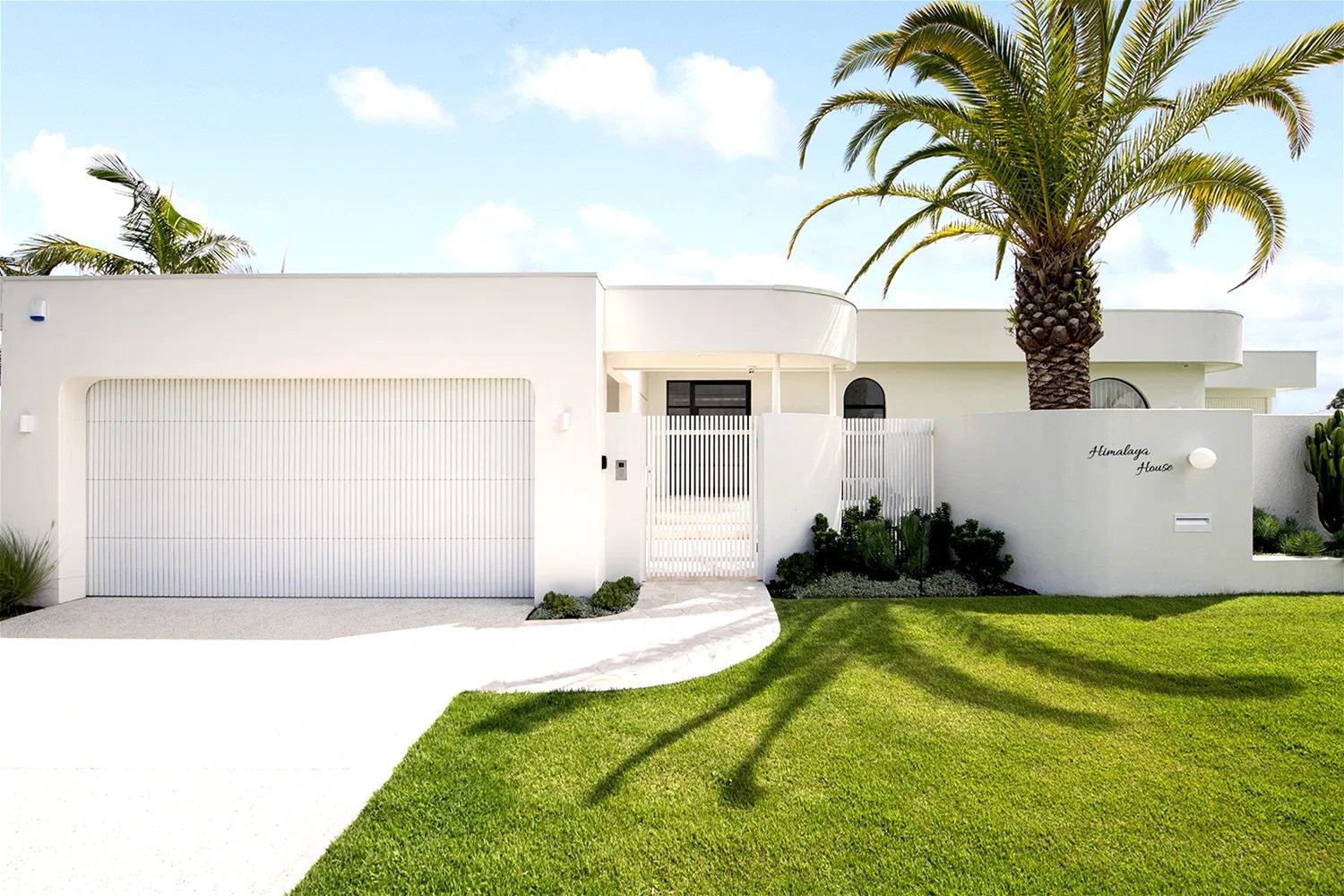 Fully furn-$4200 p/w based on 4