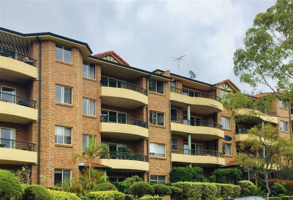 “Immaculate Sunny Spacious Beautiful Apartment 2