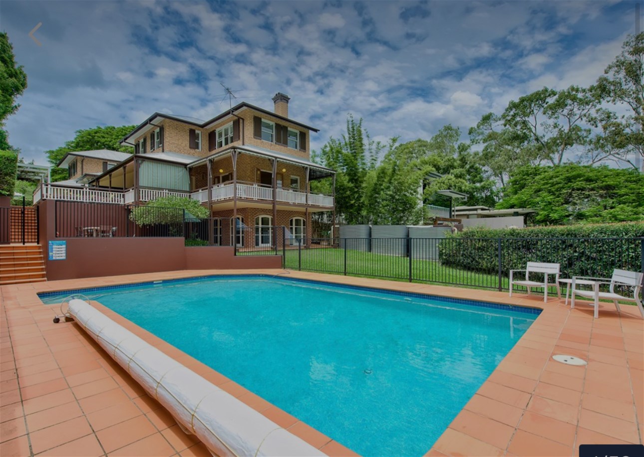 Spacious Family Home with Pool 4