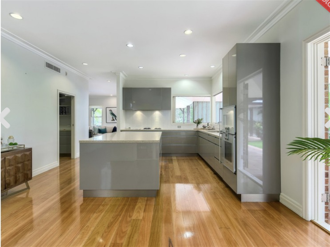 Spacious Family Home with Pool 7