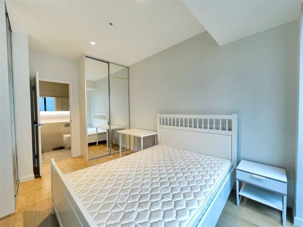 Fully furnished and equipped: Melbourne 4