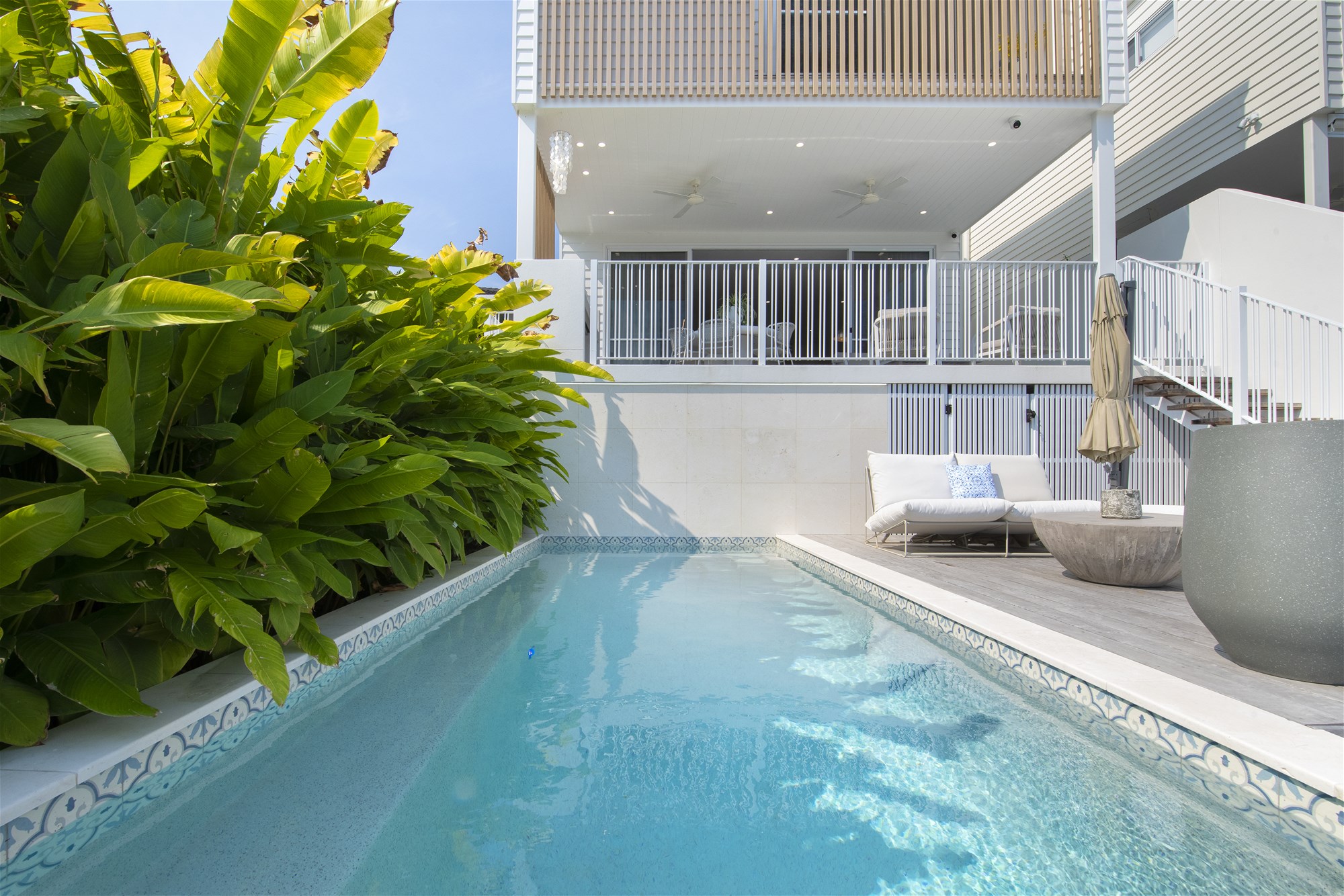 $3,500 per week, fully furnished 15