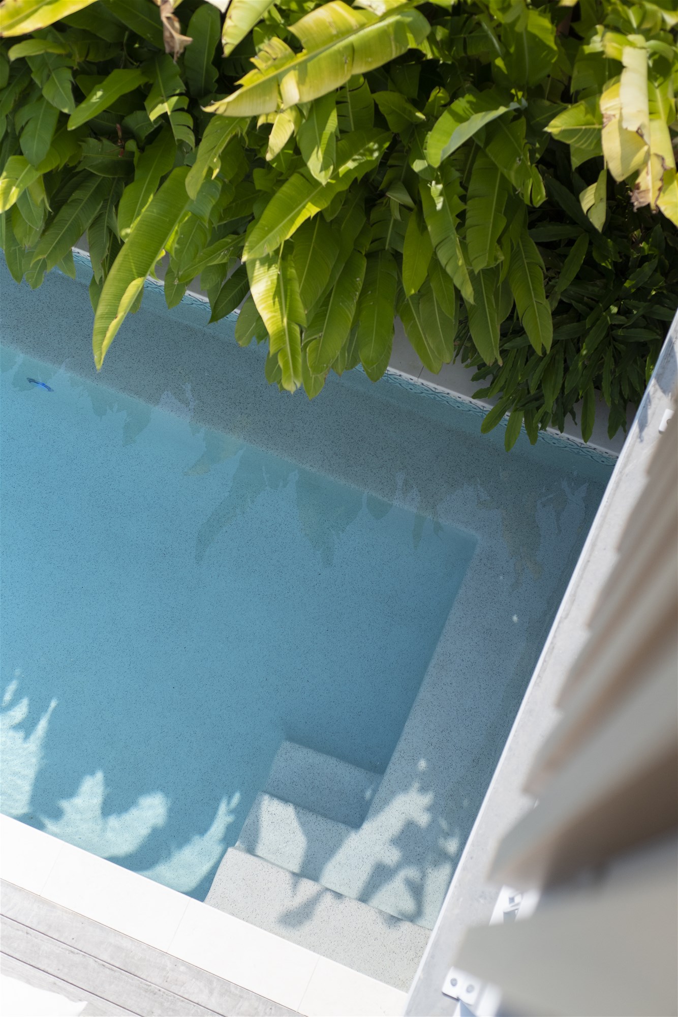 $3,500 per week, fully furnished 37