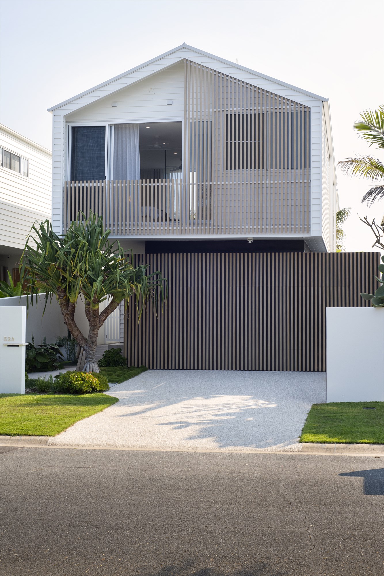 $3,500 per week, fully furnished 46