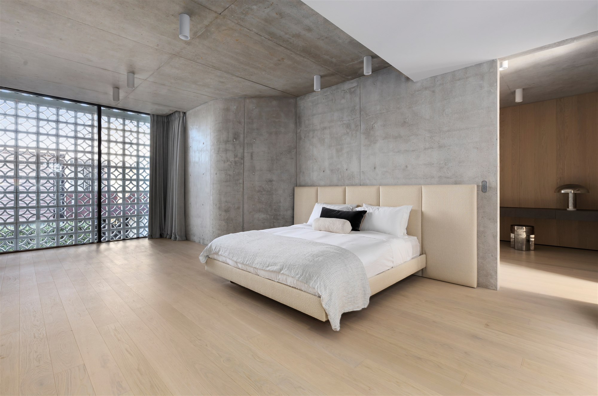 $3,850 per week fully furnished 18