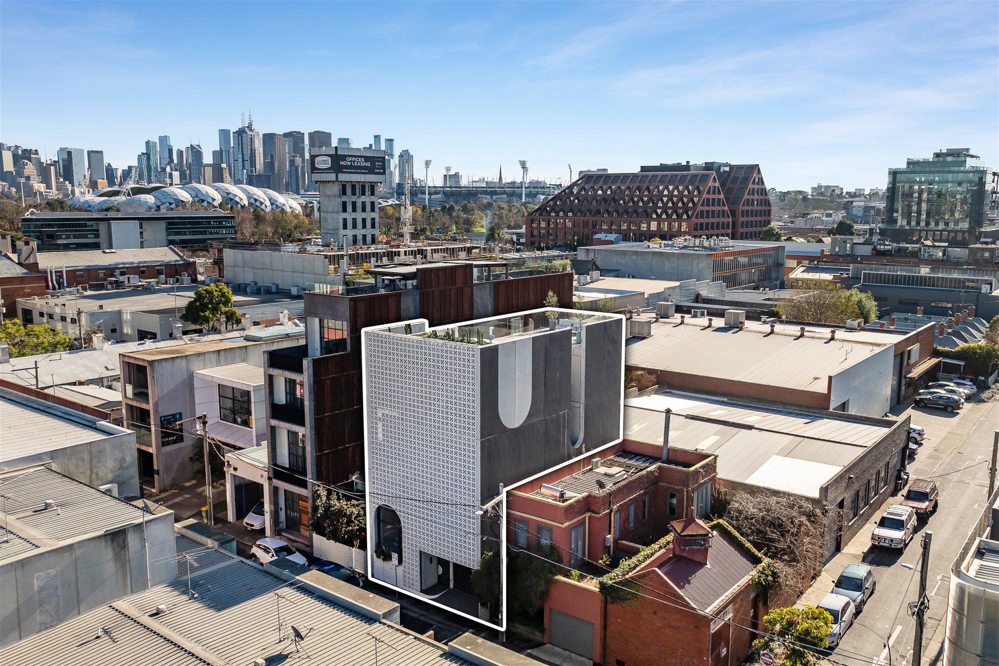 $3,850 per week fully furnished 26