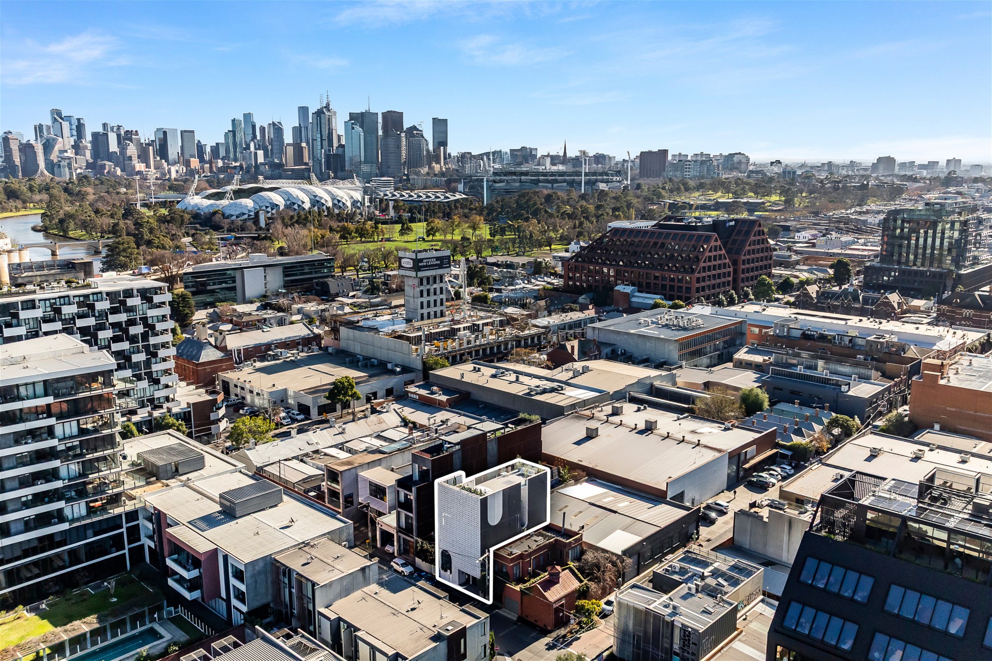 $3,850 per week fully furnished 27