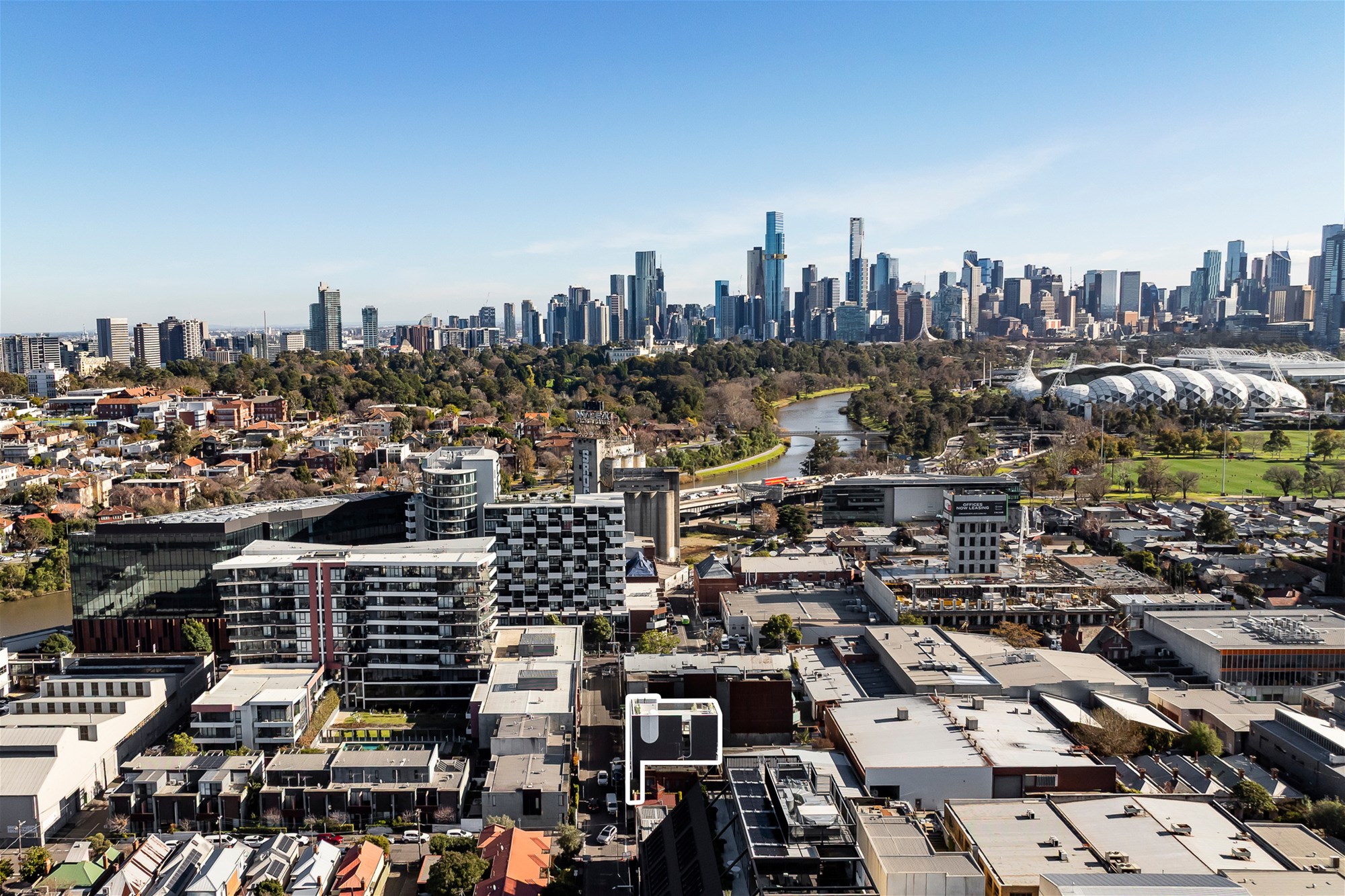 $3,850 per week fully furnished 29