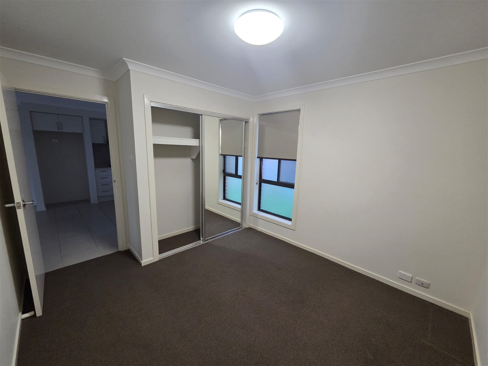 Separate, Modern 2 bed, 2 7