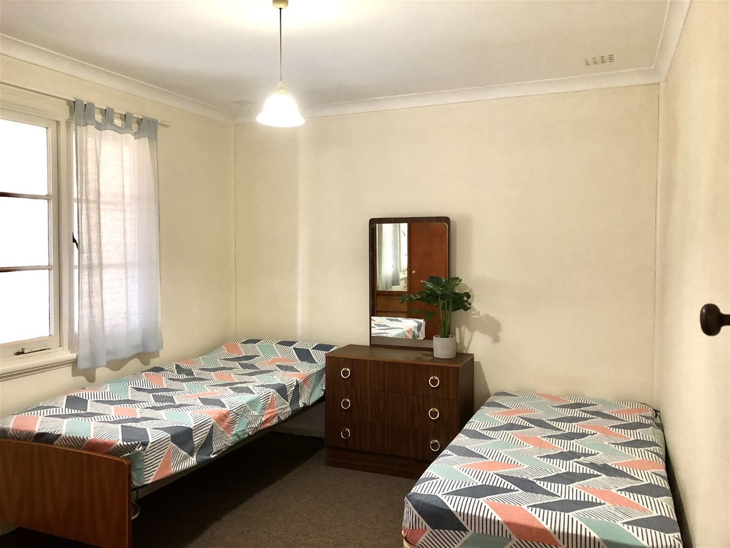 73B James St, Goomalling WA 2