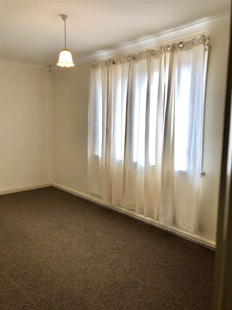 73B James St, Goomalling WA 3