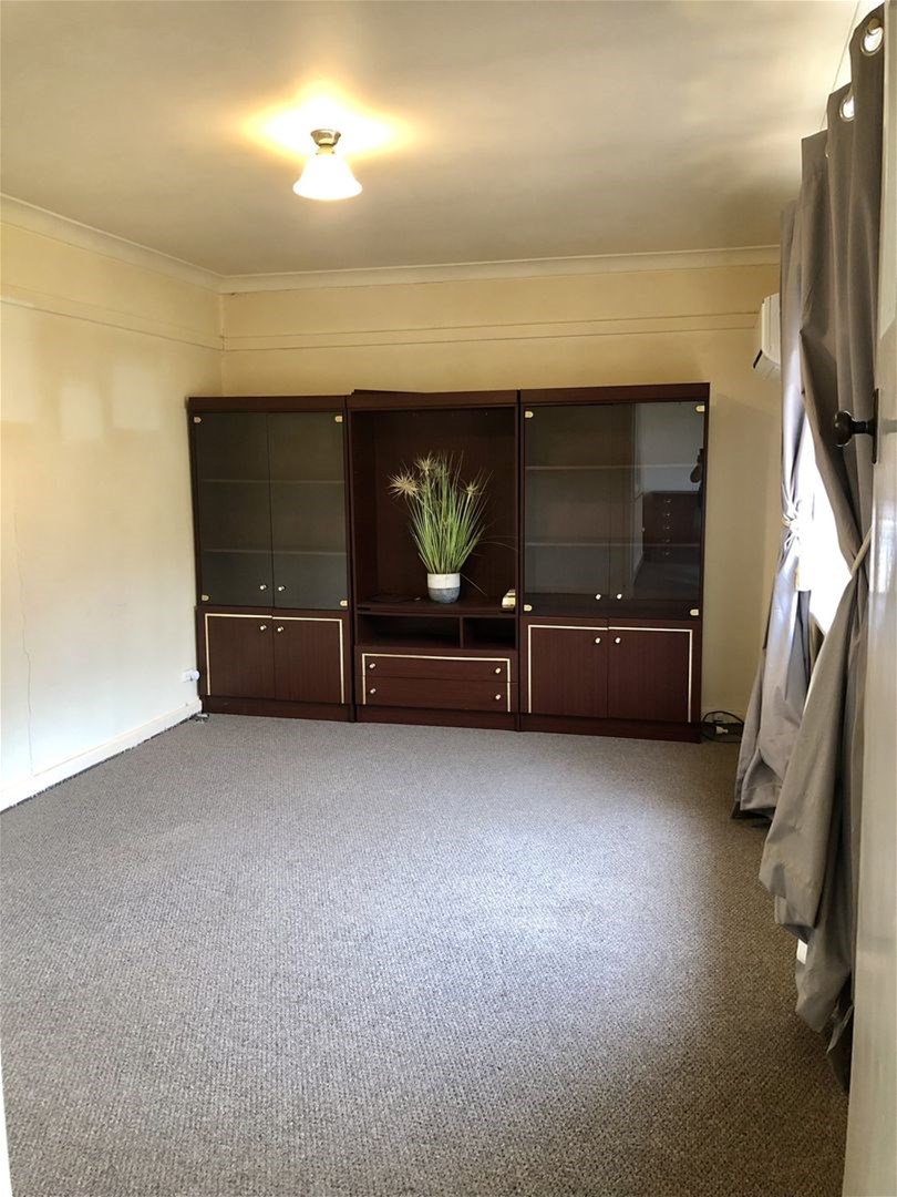 73B James St, Goomalling WA 4