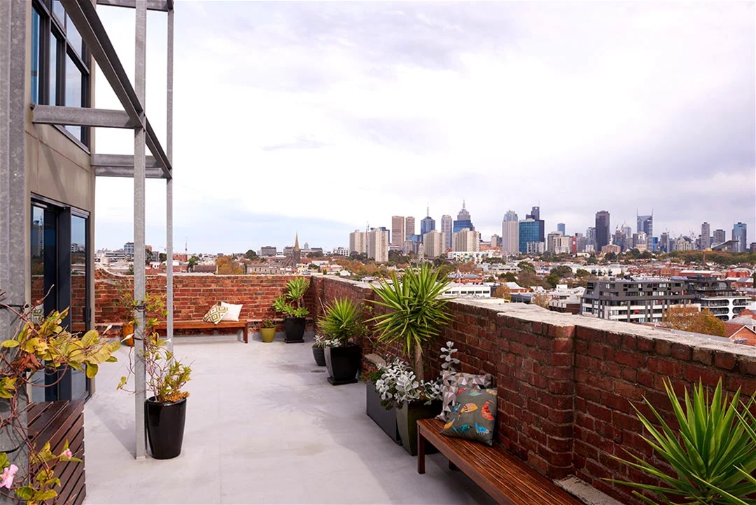 3 month lease, $3010 p/w 21