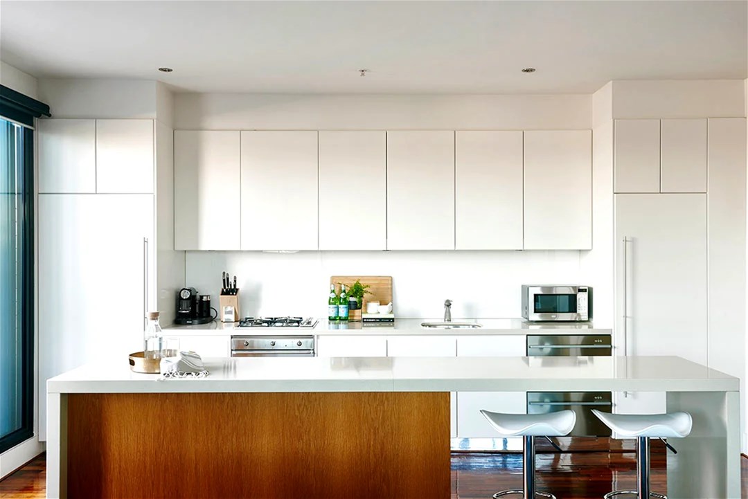 3 month lease, $3010 p/w 8