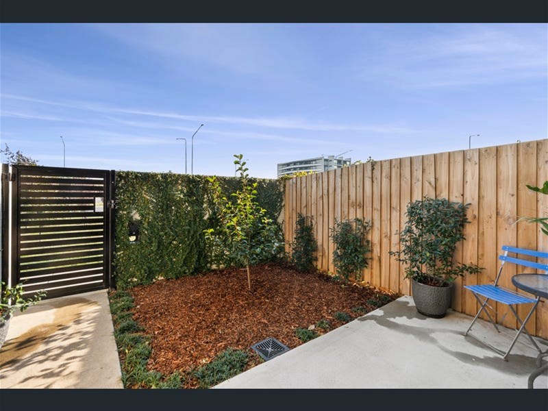 3 Bedroom Townhouse with 2 12