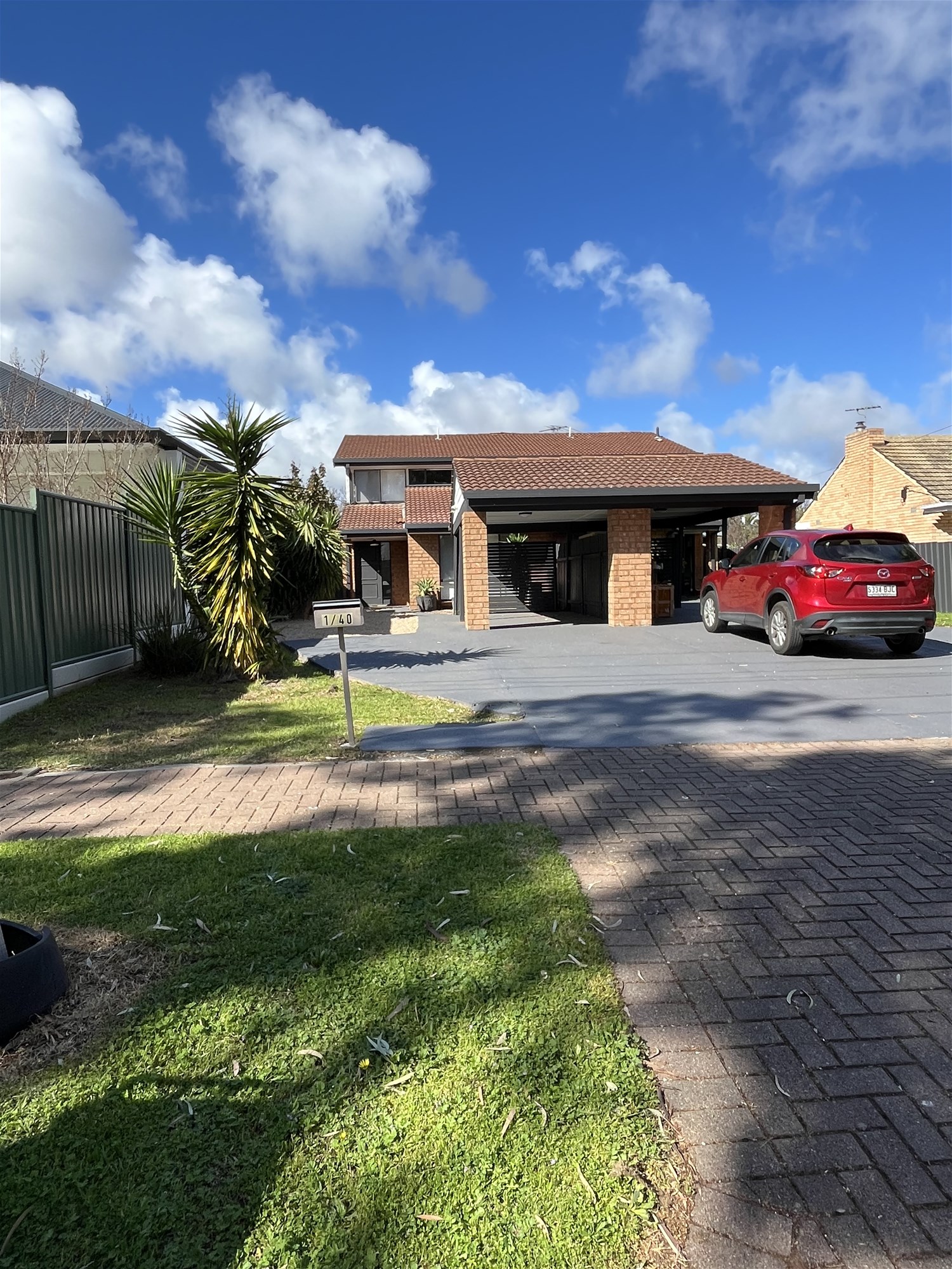 Spacious 3 br Townhouse for 4