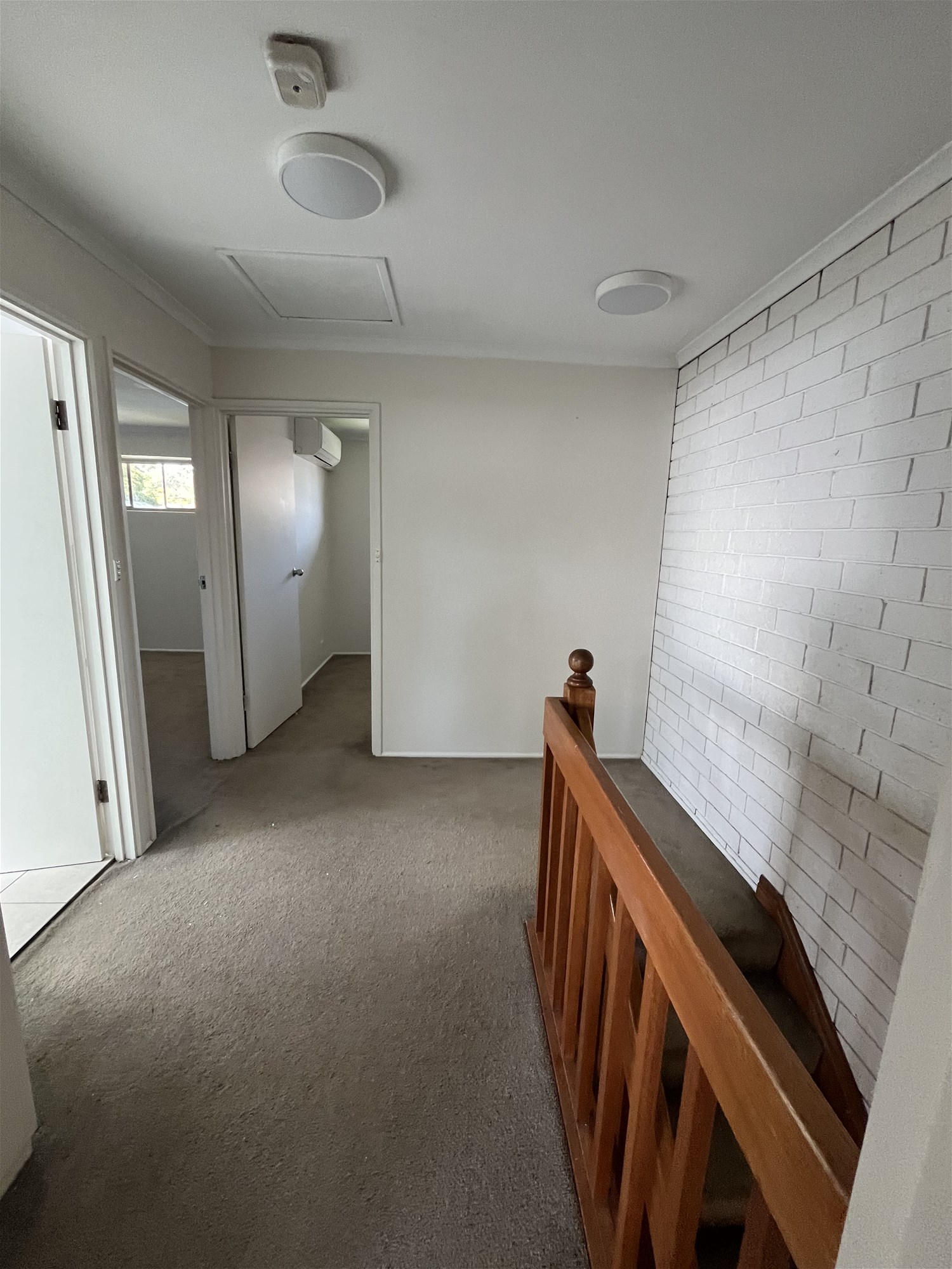 Spacious 3 br Townhouse for 18