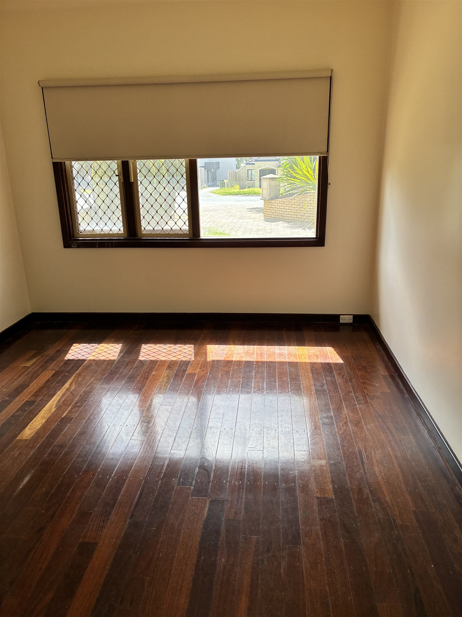Cosy Karrinyup Home 4