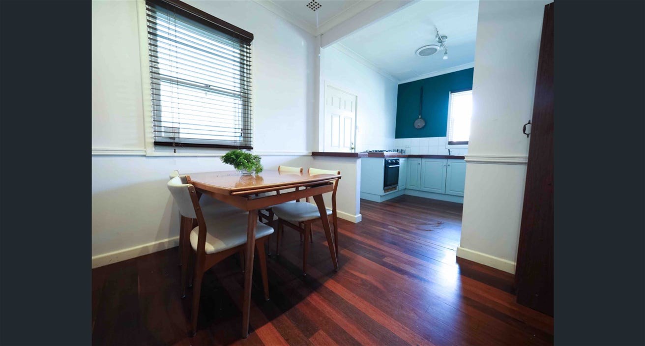 Neat 2 bed, 1 bath 4