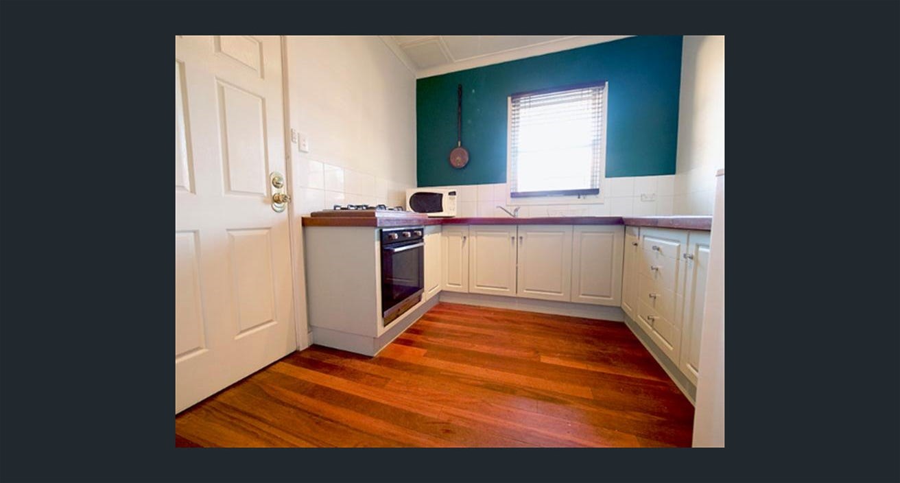 Neat 2 bed, 1 bath 5