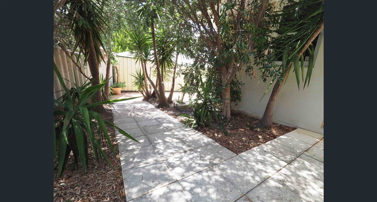 Neat 2 bed, 1 bath 9