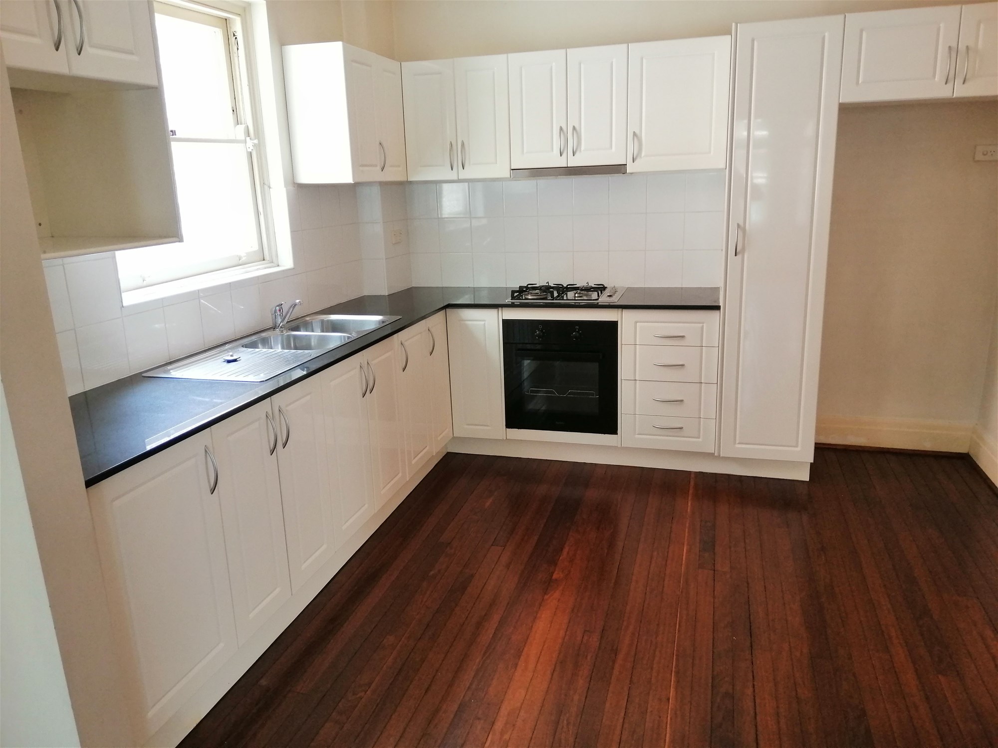 Three Large Bedroom Apartment + 14