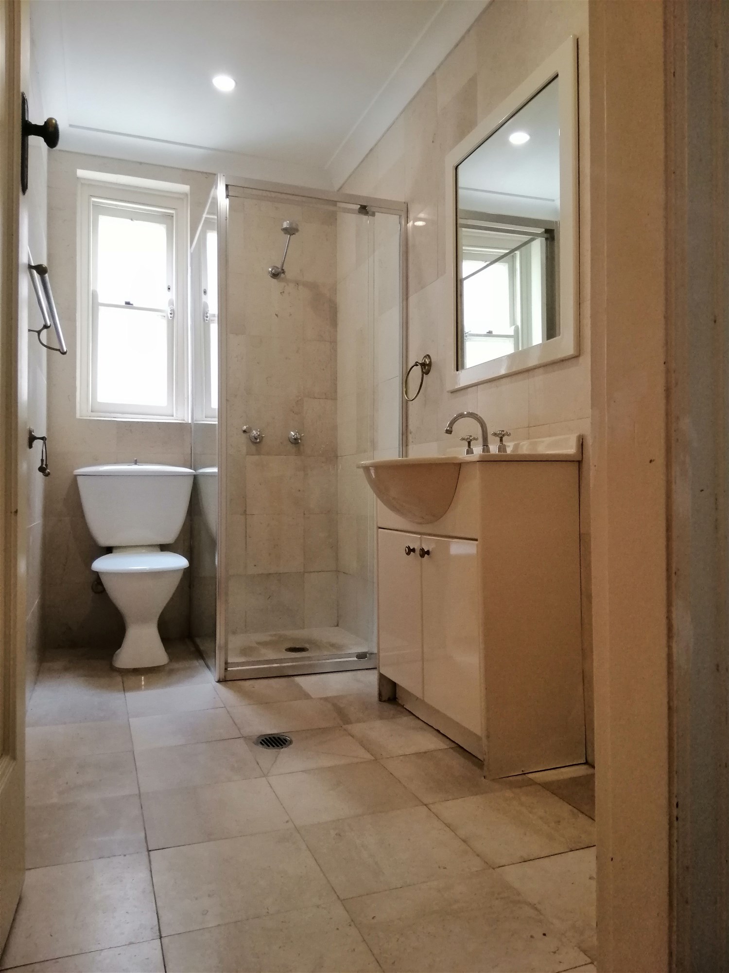 Three Large Bedroom Apartment + 18