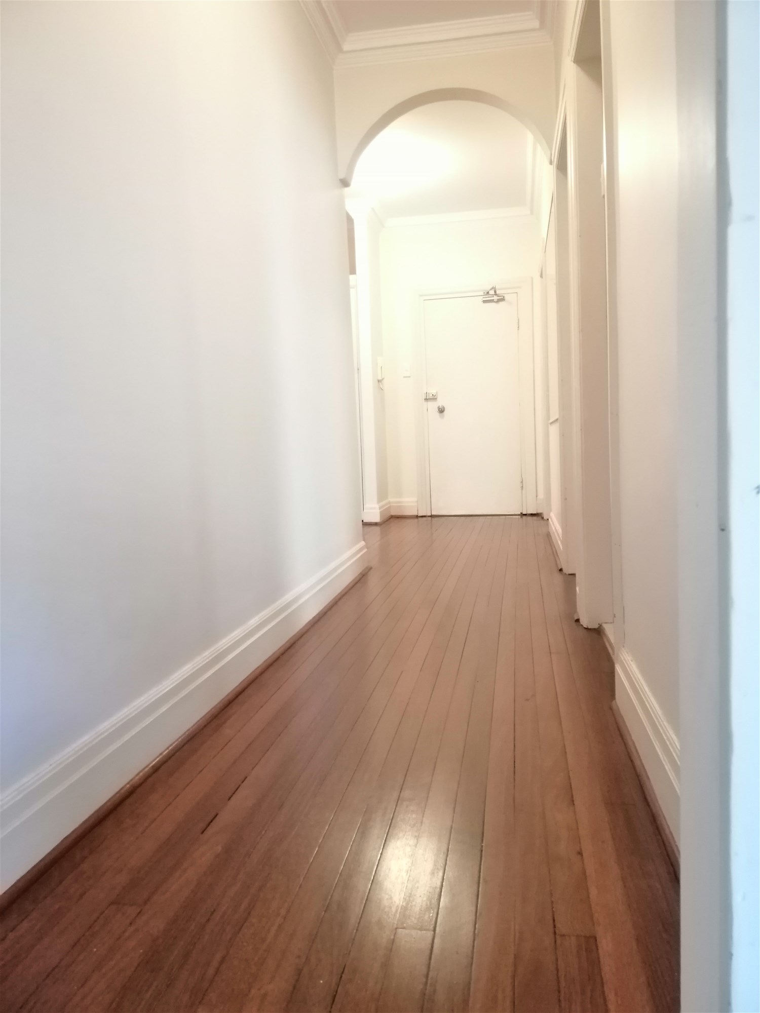 Three Large Bedroom Apartment + 4