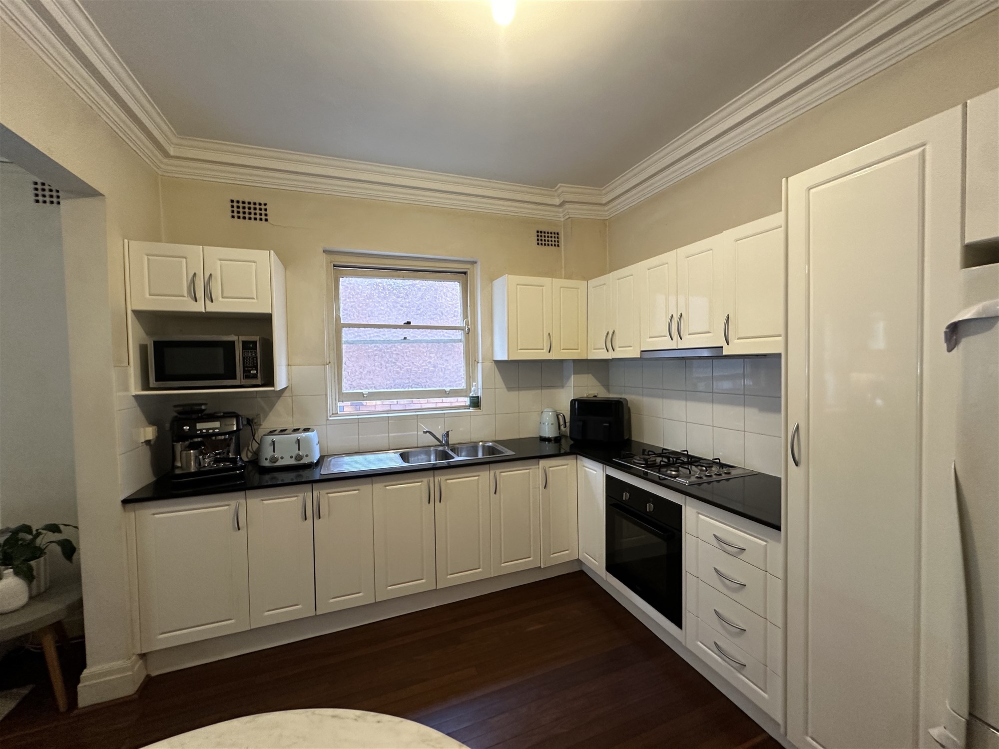 Three Large Bedroom Apartment + 29