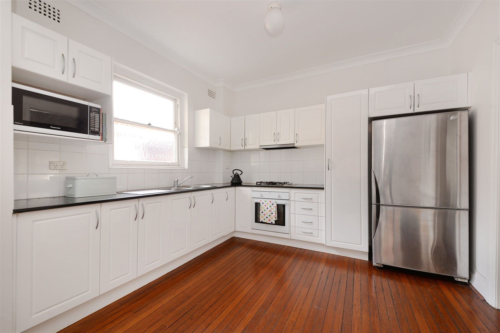 Three Large Bedroom Apartment + 30