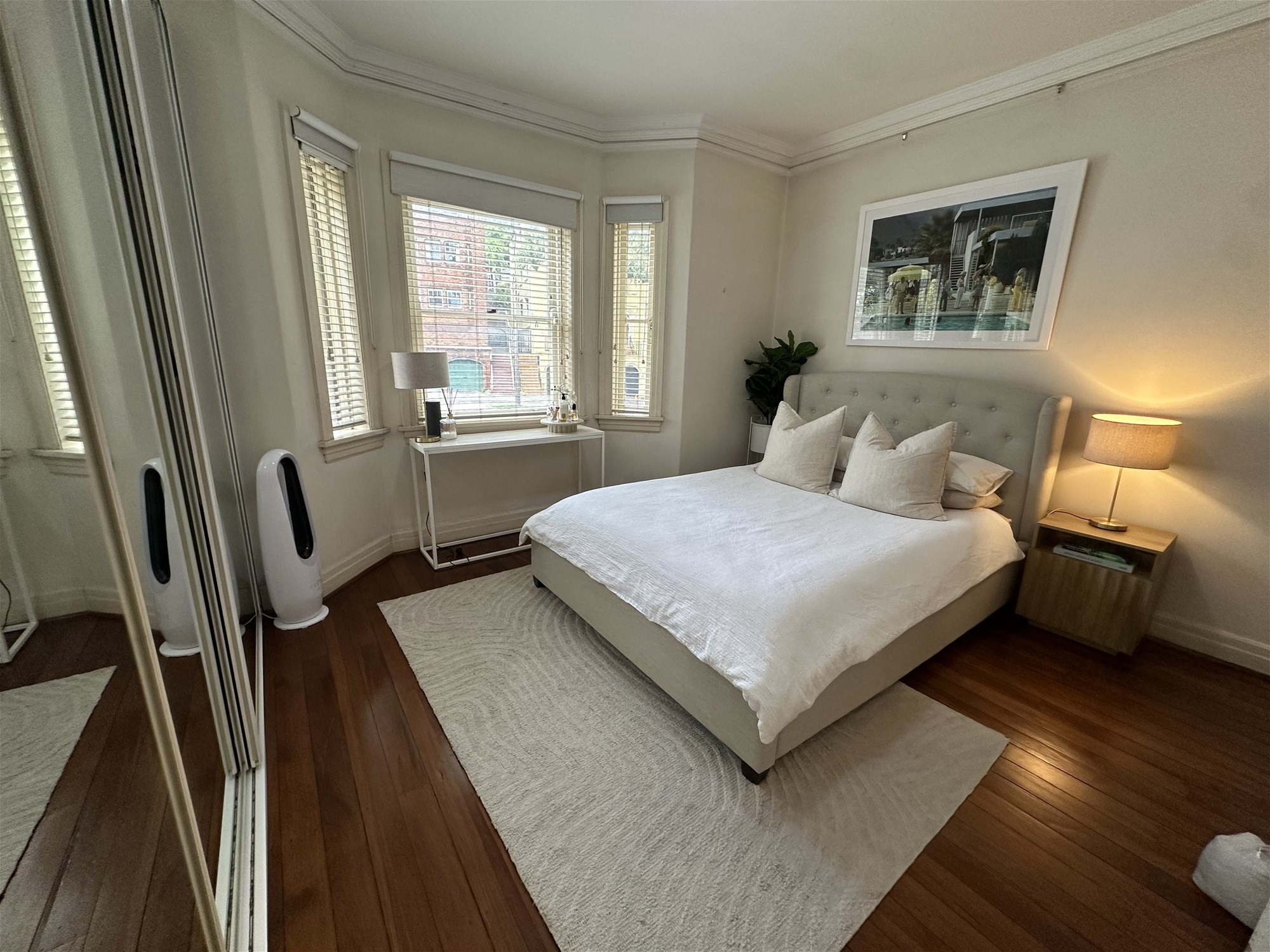 Three Large Bedroom Apartment + 42