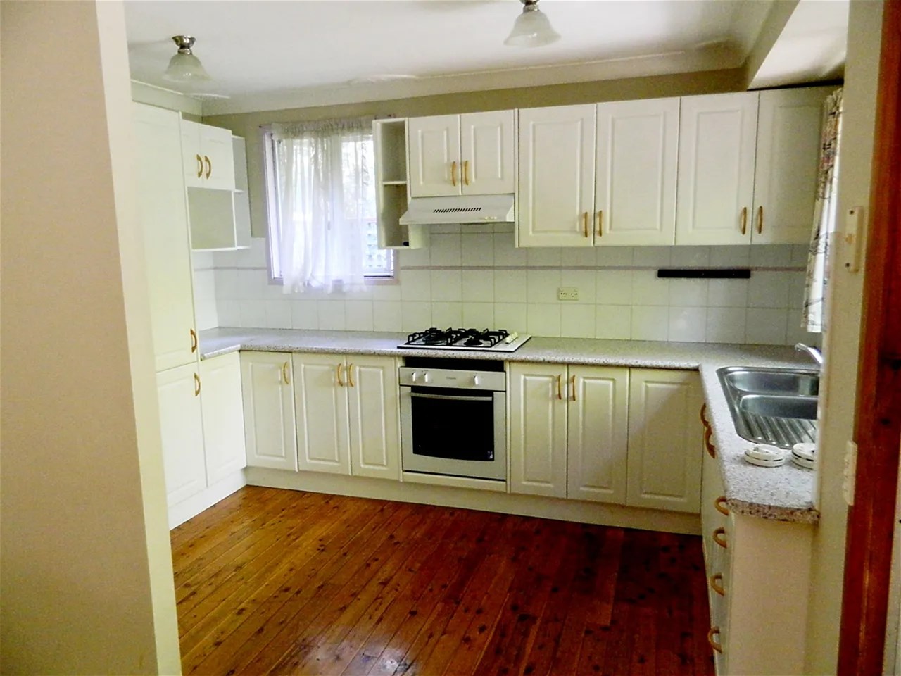 Tanglewood on View St Lawson 10