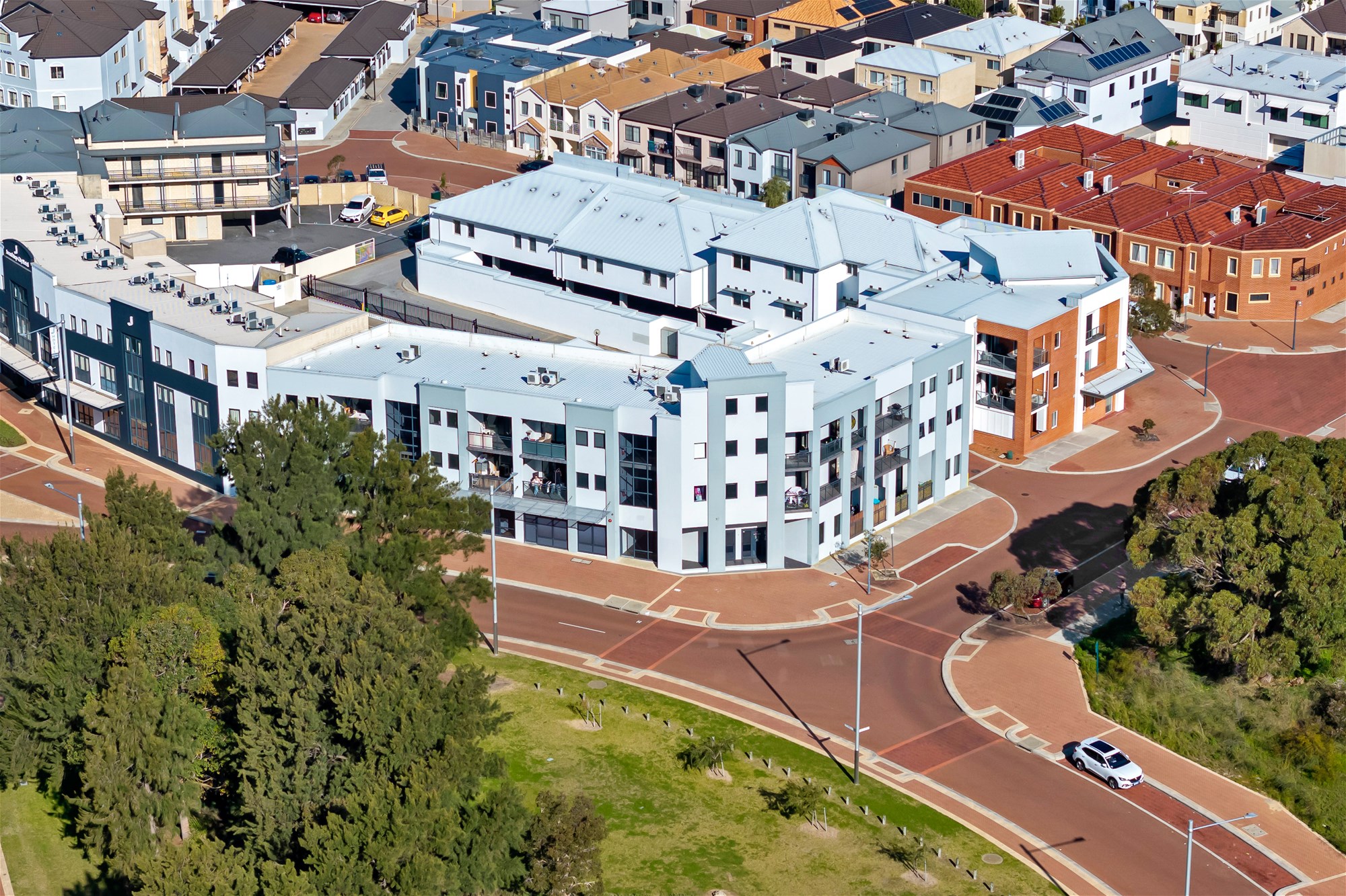 Quiet and Secure Apartment in 24