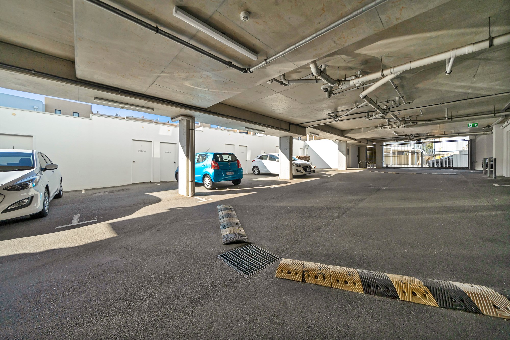 Quiet and Secure Apartment in 18