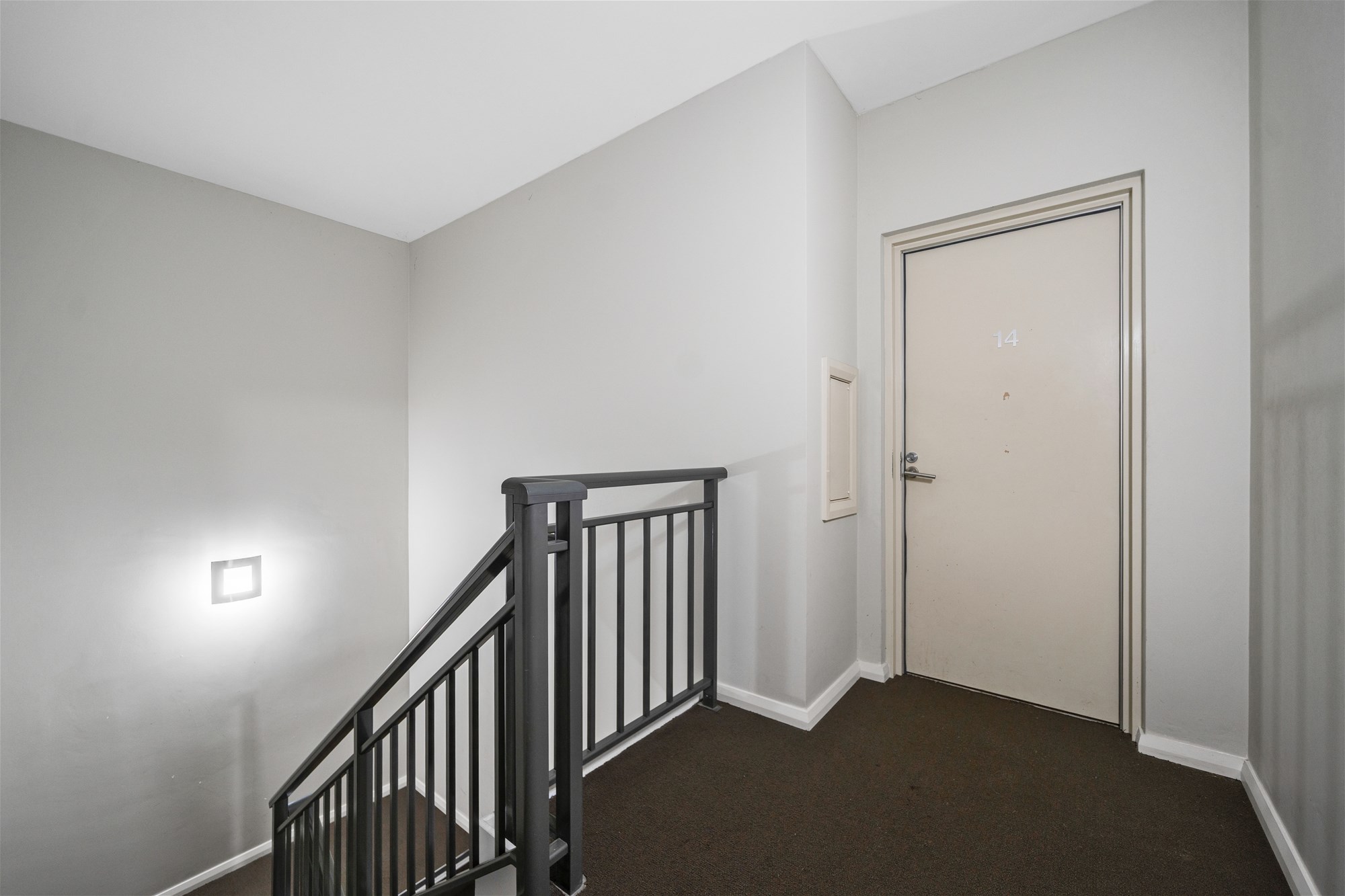 Quiet and Secure Apartment in 16