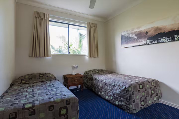 Fully furnished 2 bedroom 2 8