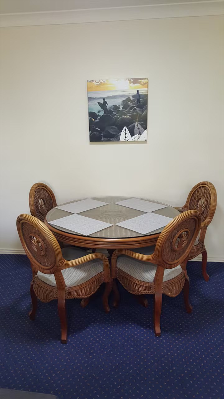 Fully furnished 2 bedroom 2 12