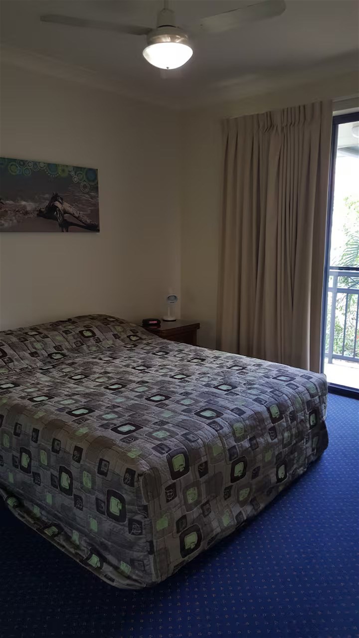 Fully furnished 2 bedroom 2 7