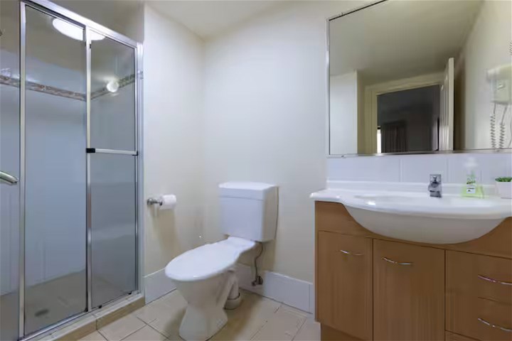 Fully furnished 2 bedroom 2 9