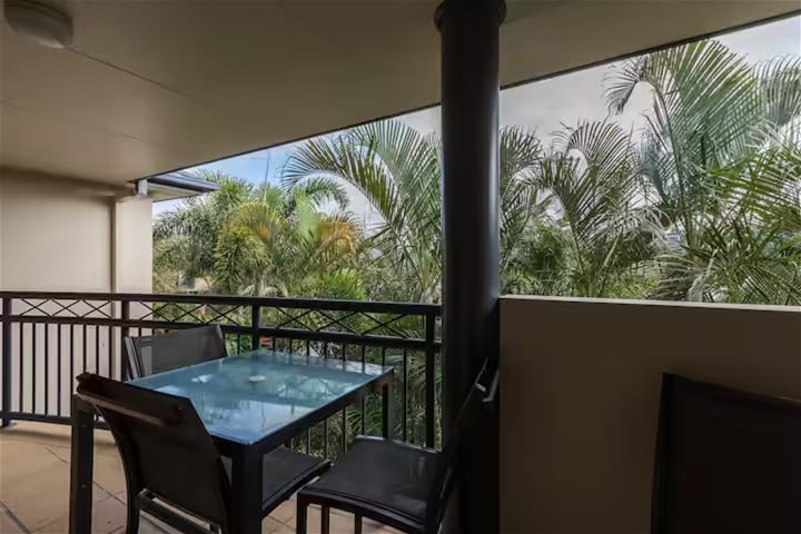 Fully furnished 2 bedroom 2 14