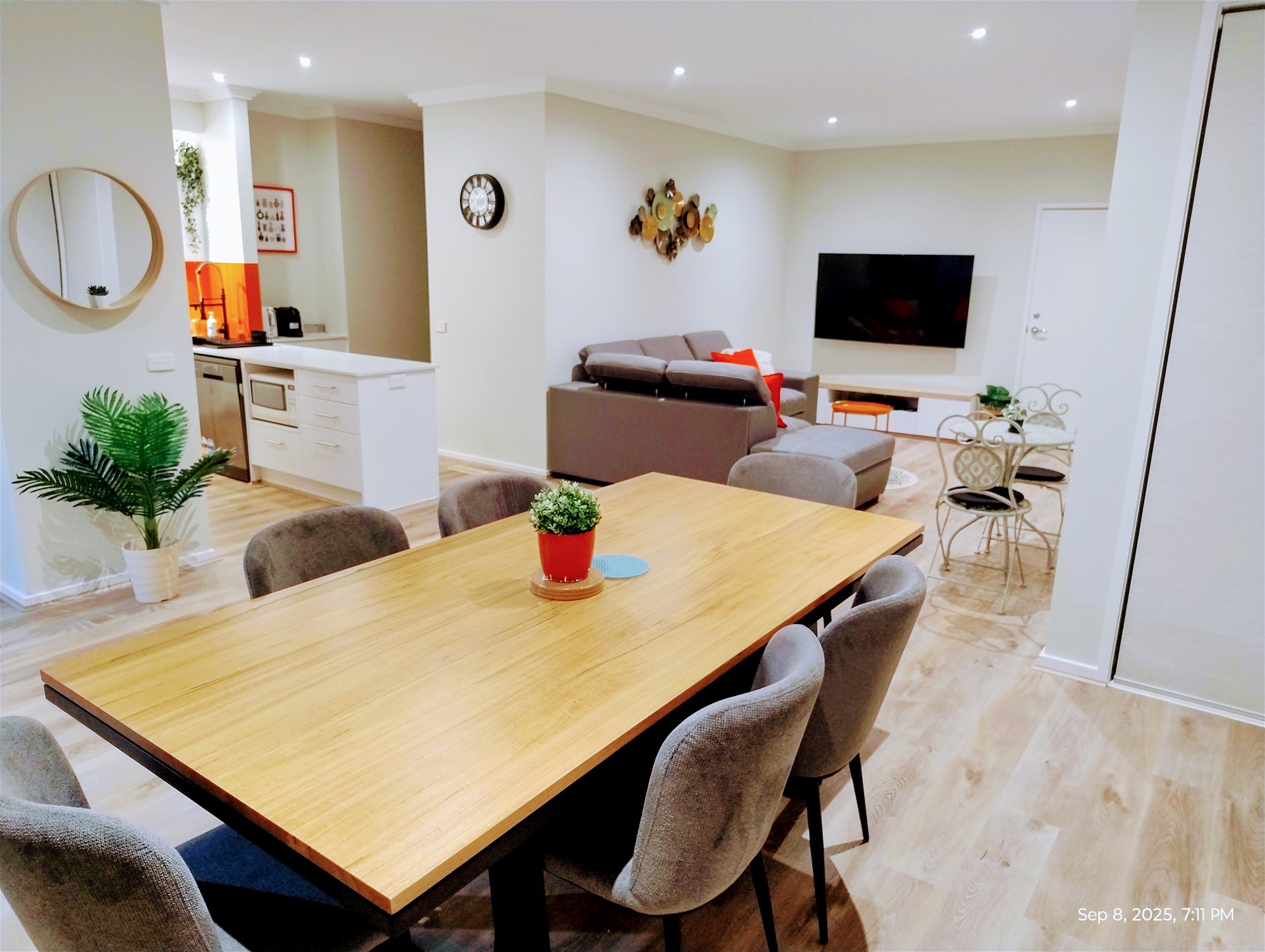 High Quality 3 Bedrooms Single 52