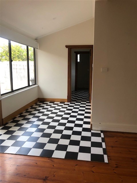 CLARENCE PARK SANDSTONE FRONTED 3 8