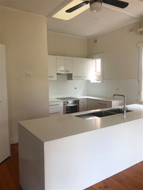 CLARENCE PARK SANDSTONE FRONTED 3 11