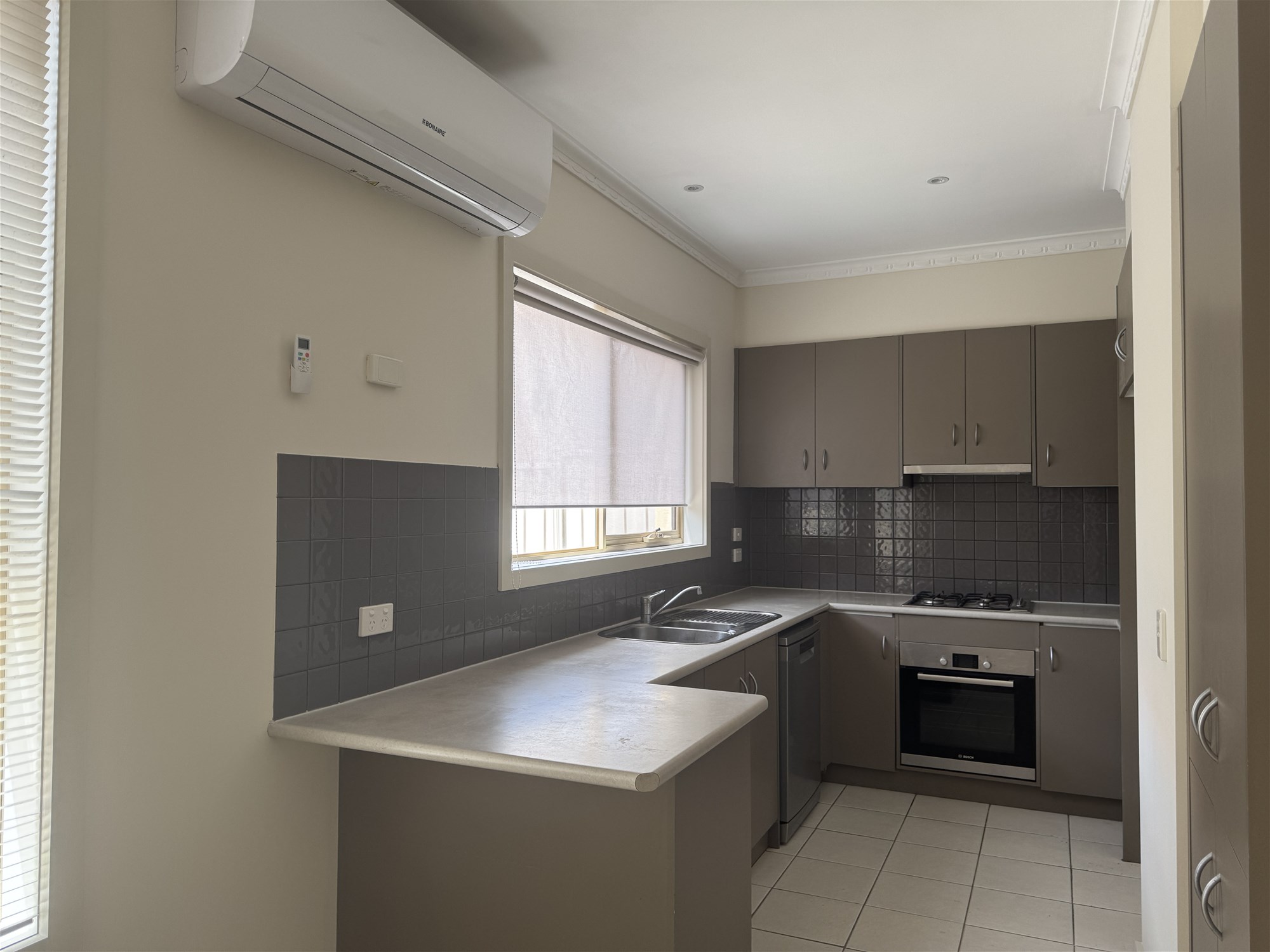 3 bedroom Townhouse For Lease 2