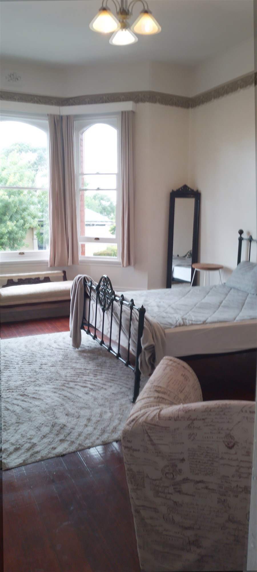 FULLY FURNISHED SELF CONTAINED PRIVATE 6