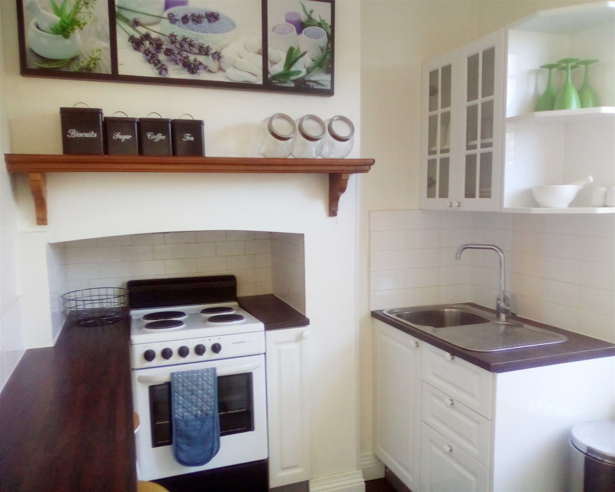 FULLY FURNISHED SELF CONTAINED PRIVATE 20