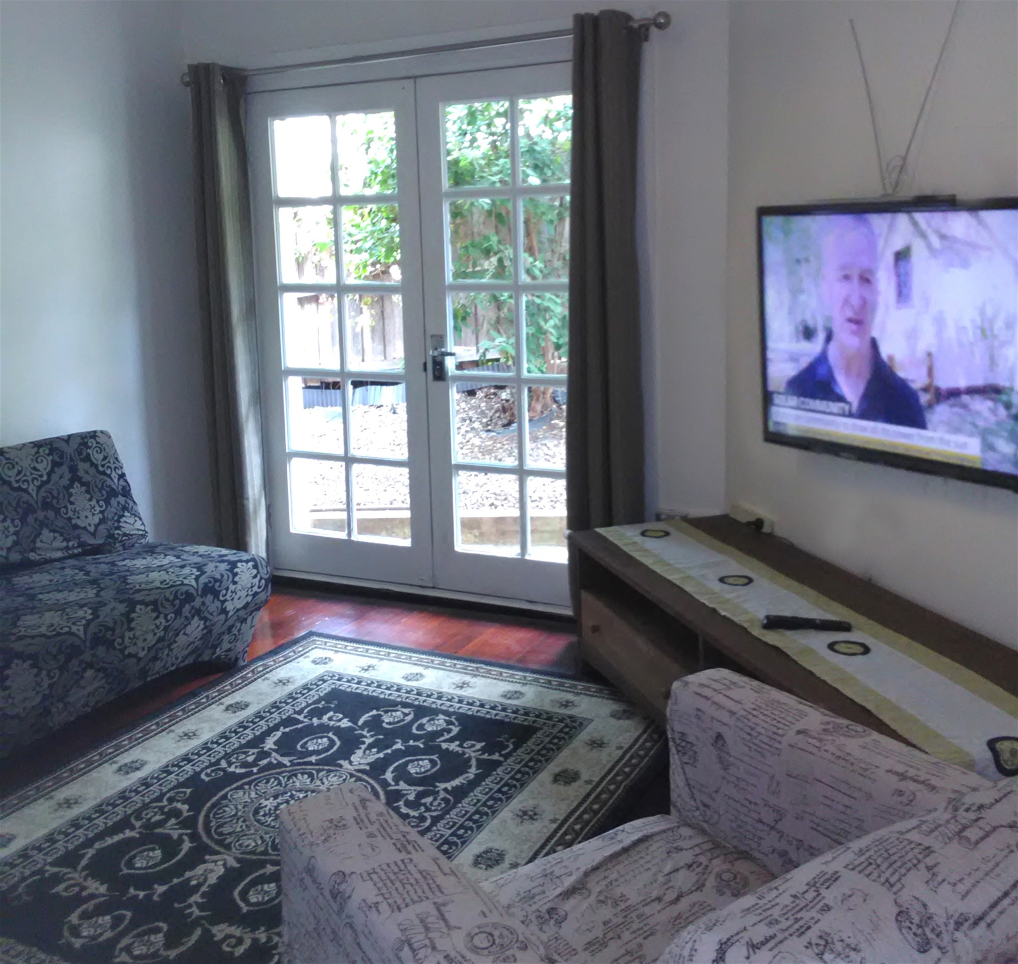 FULLY FURNISHED SELF CONTAINED PRIVATE 4